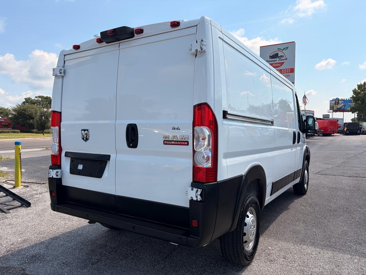 RAM Promaster 1500 Low Roof Tradesman 136-in. WB 2019