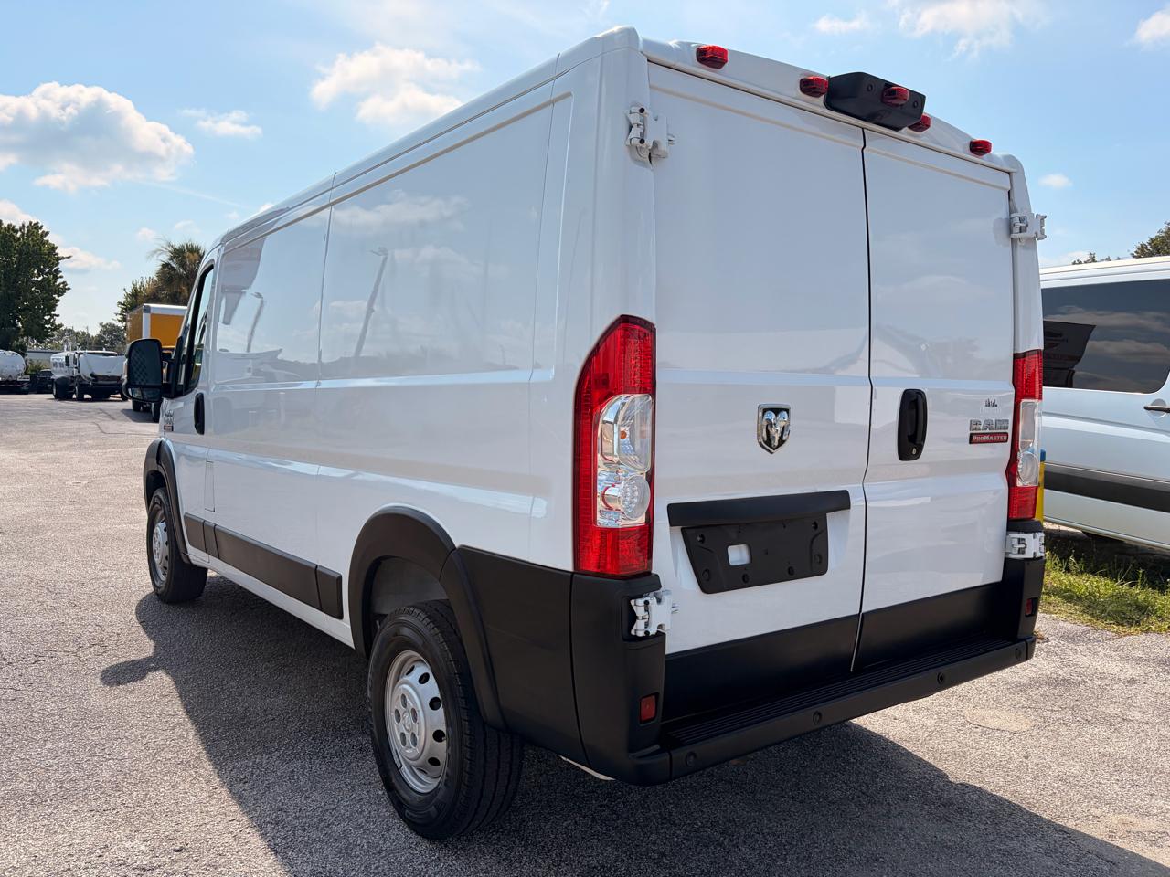 RAM Promaster 1500 Low Roof Tradesman 136-in. WB 2019