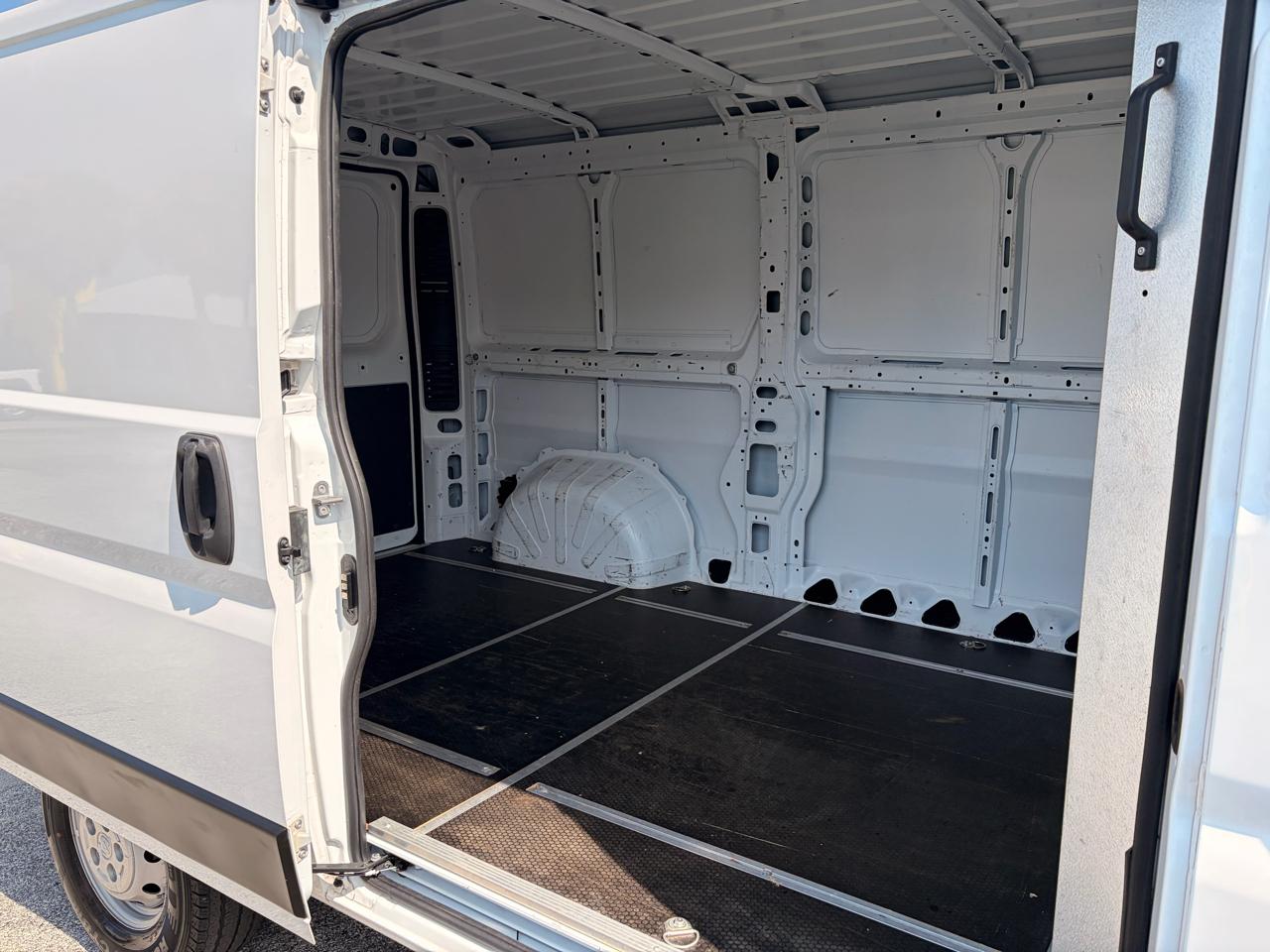 RAM Promaster 1500 Low Roof Tradesman 136-in. WB 2019