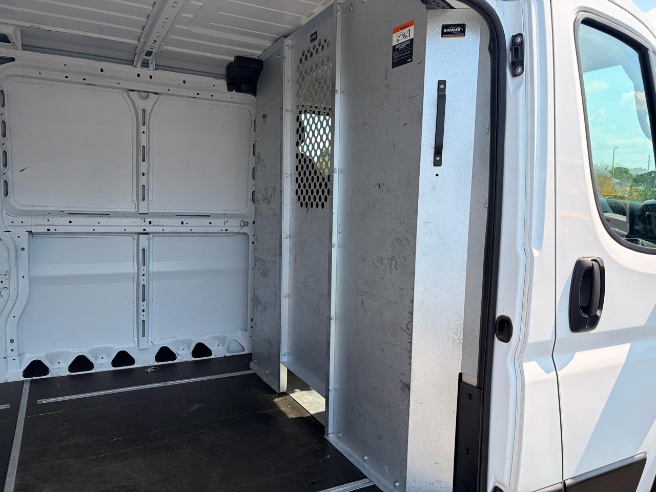 RAM Promaster 1500 Low Roof Tradesman 136-in. WB 2019