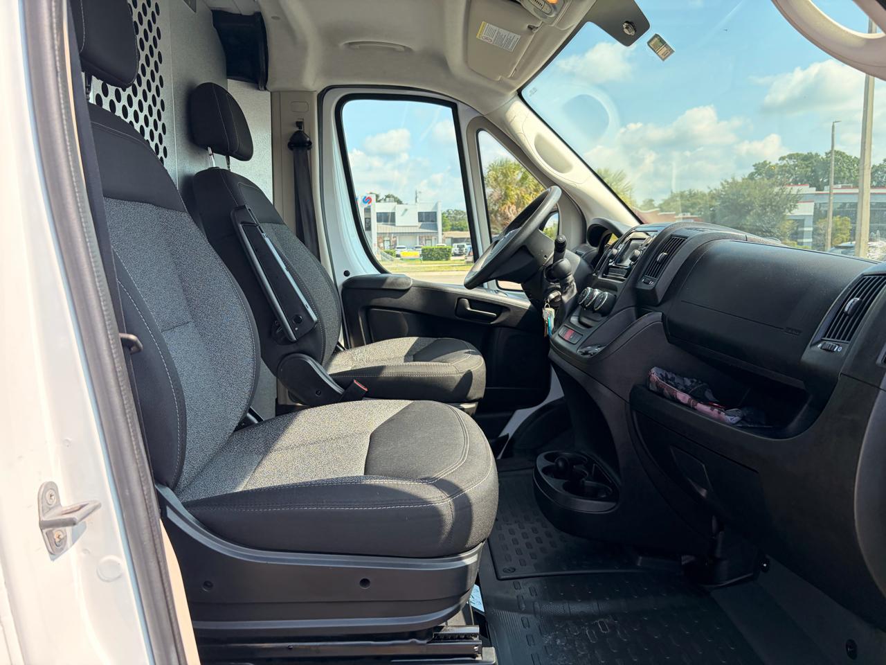 RAM Promaster 1500 Low Roof Tradesman 136-in. WB 2019