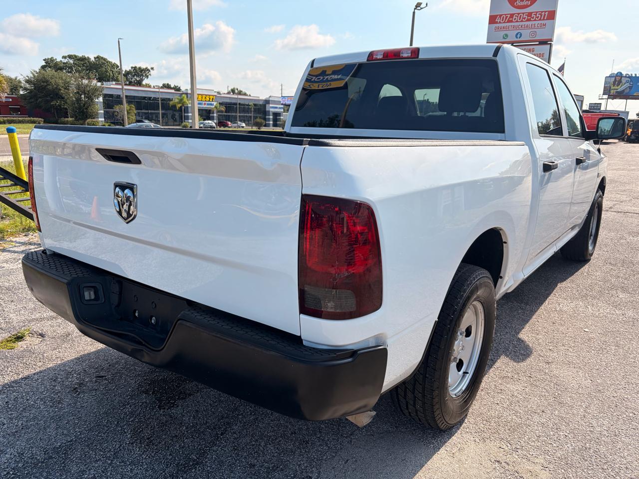RAM 1500 Classic Tradesman Crew Cab SWB 2WD 2021