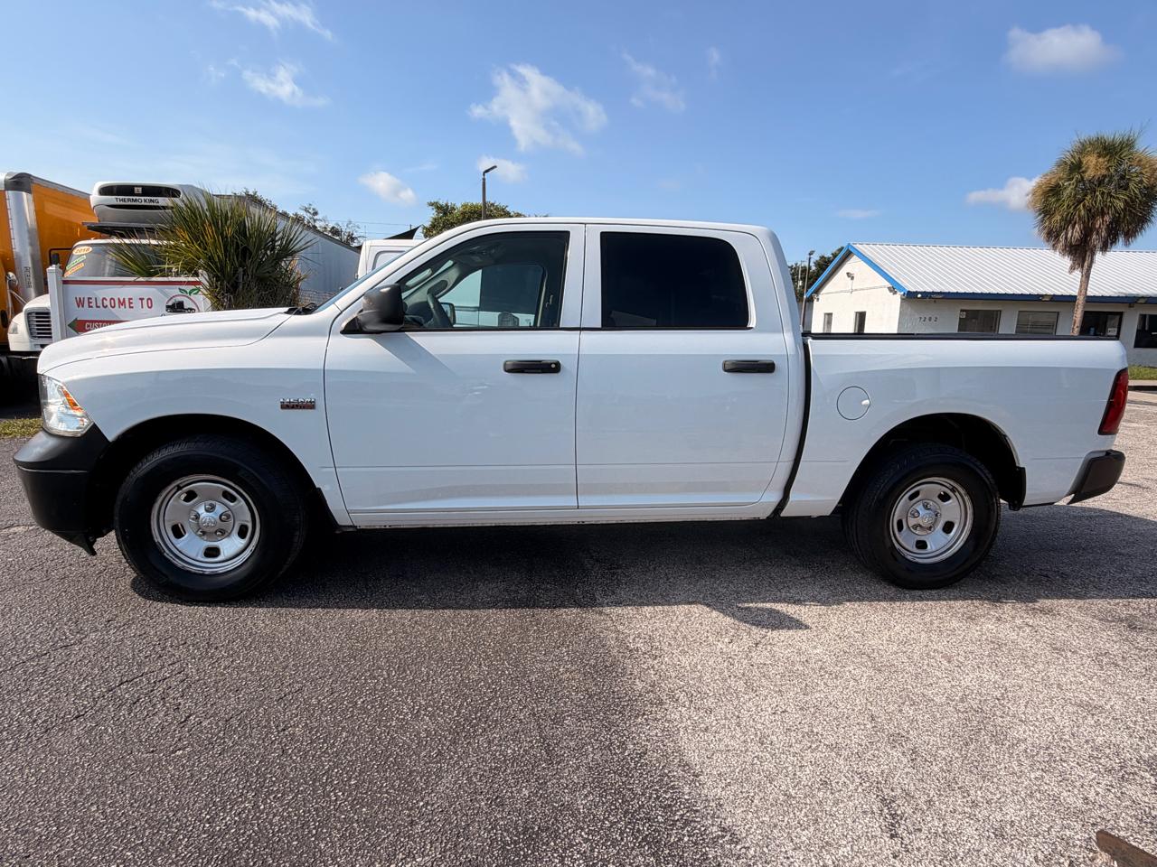 RAM 1500 Classic Tradesman Crew Cab SWB 2WD 2021