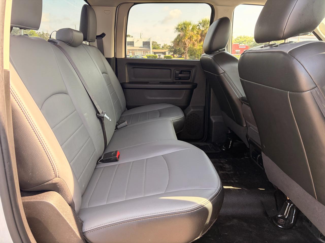 RAM 1500 Classic Tradesman Crew Cab SWB 2WD 2021