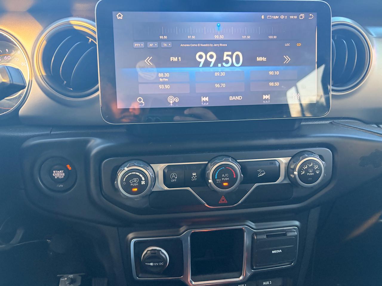 Jeep Wrangler Unlimited Sport 2020