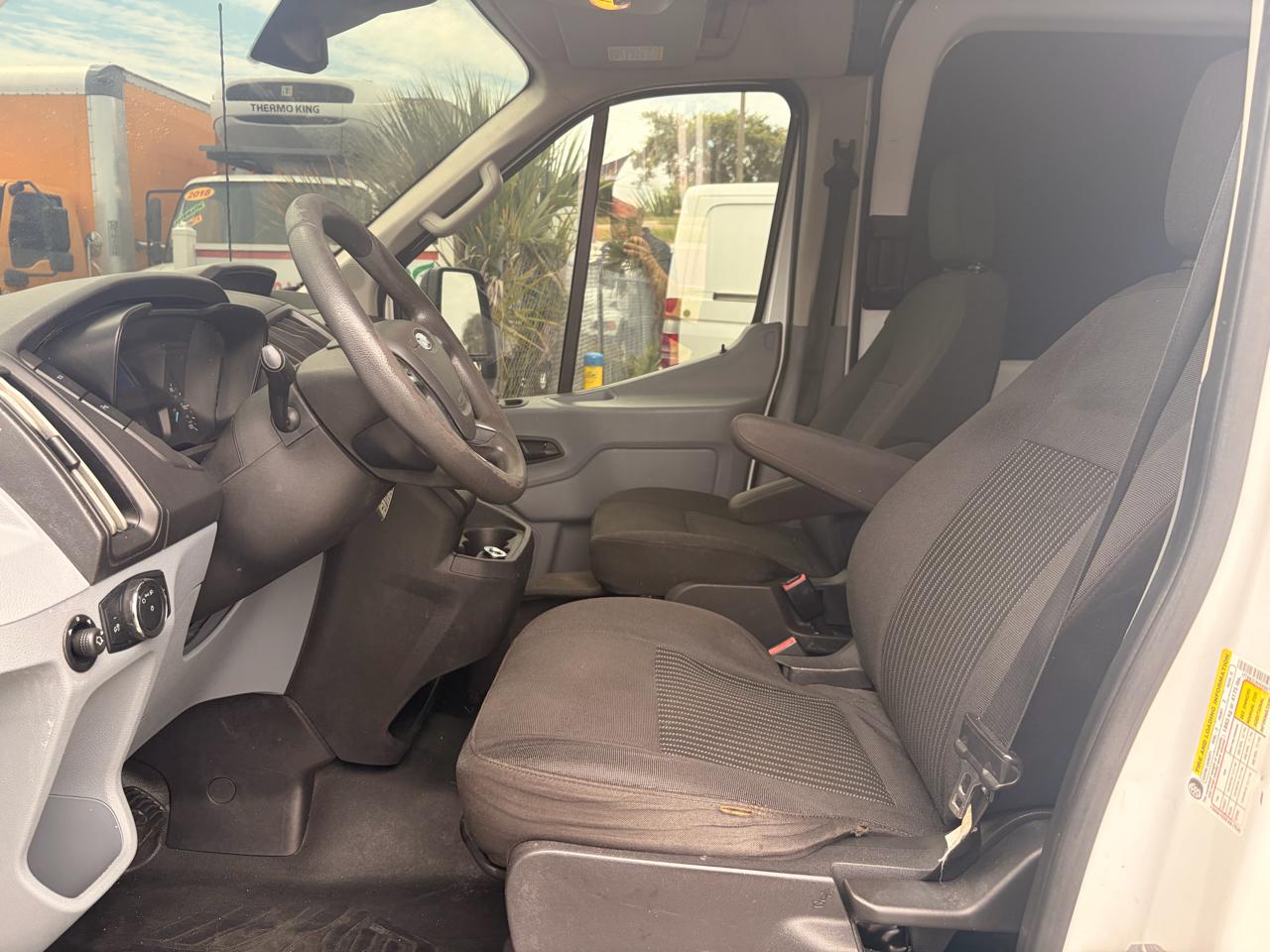 Ford Transit 350 Van Med. Roof w/Sliding Pass. 148-in. WB 2019