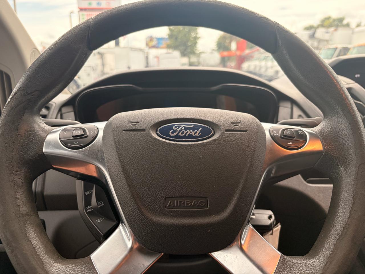Ford Transit 350 Van Med. Roof w/Sliding Pass. 148-in. WB 2019