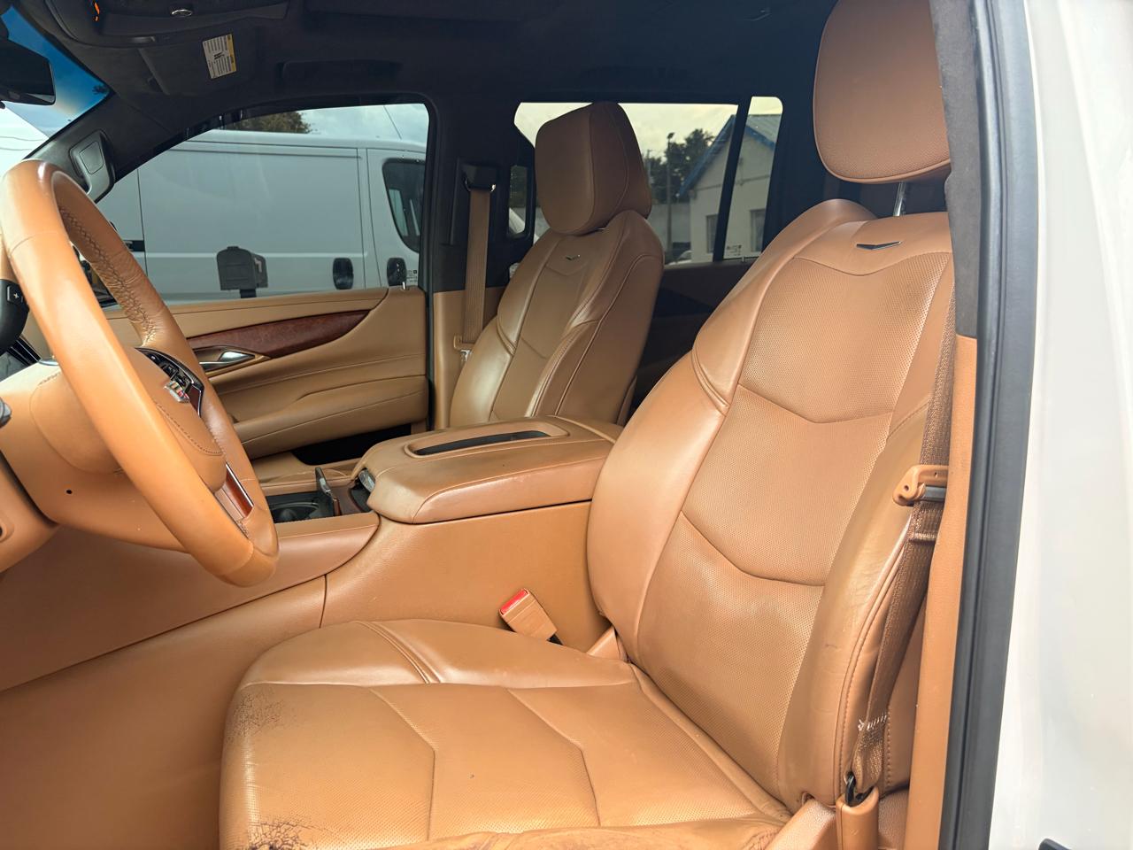 Cadillac Escalade ESV Platinum 4WD 2017