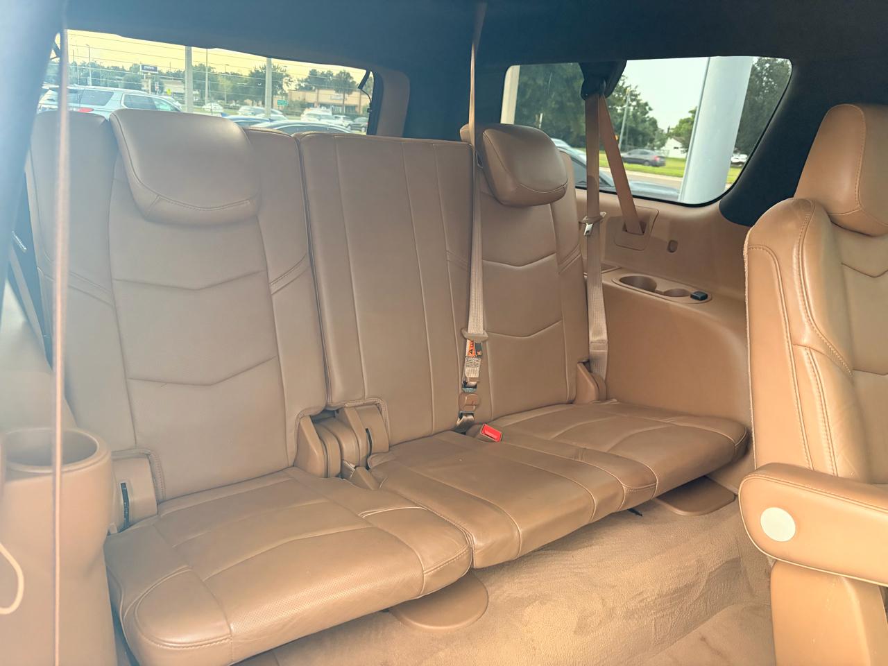 Cadillac Escalade ESV Platinum 4WD 2017