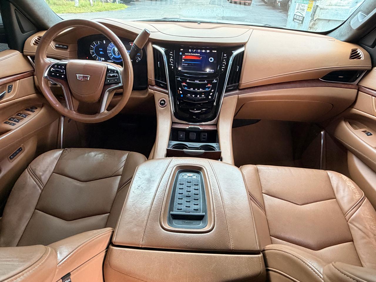 Cadillac Escalade ESV Platinum 4WD 2017