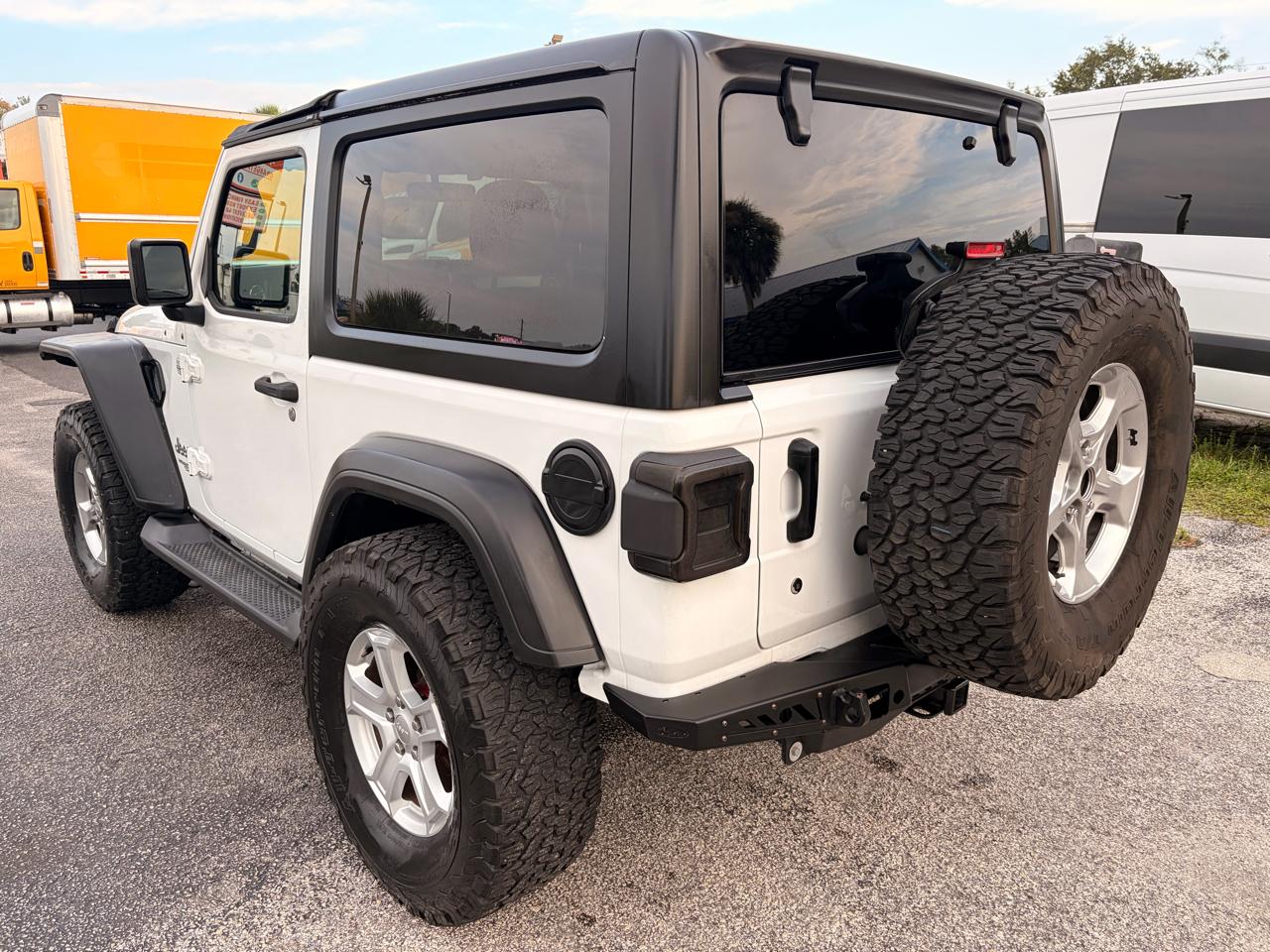 Jeep Wrangler Sport 4WD 2018