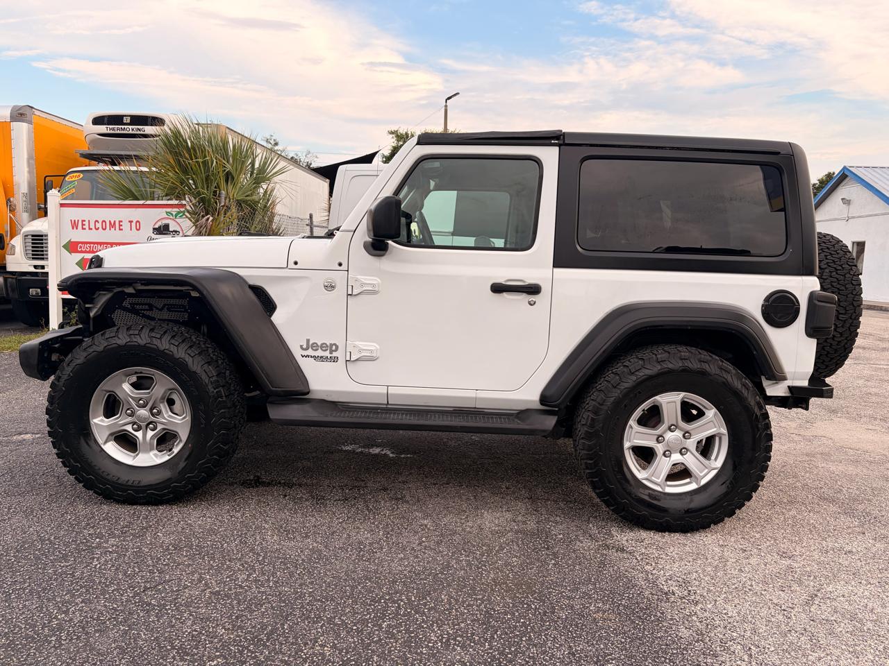 Jeep Wrangler Sport 4WD 2018
