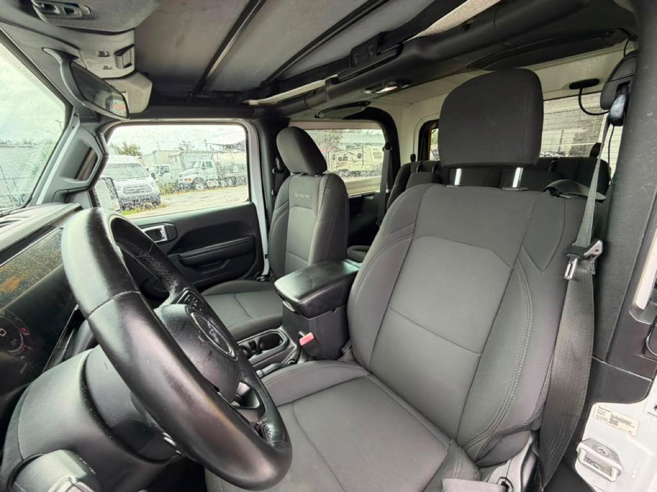 Jeep Wrangler Sport 4WD 2018