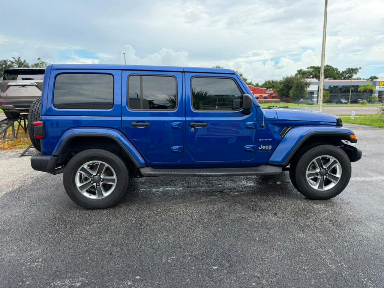 Jeep Wrangler Unlimited Sahara 2018