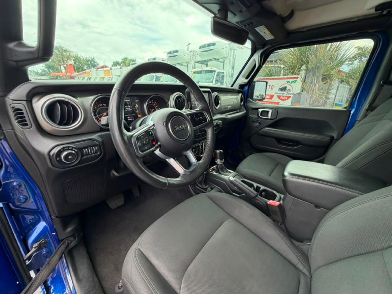 Jeep Wrangler Unlimited Sahara 2018