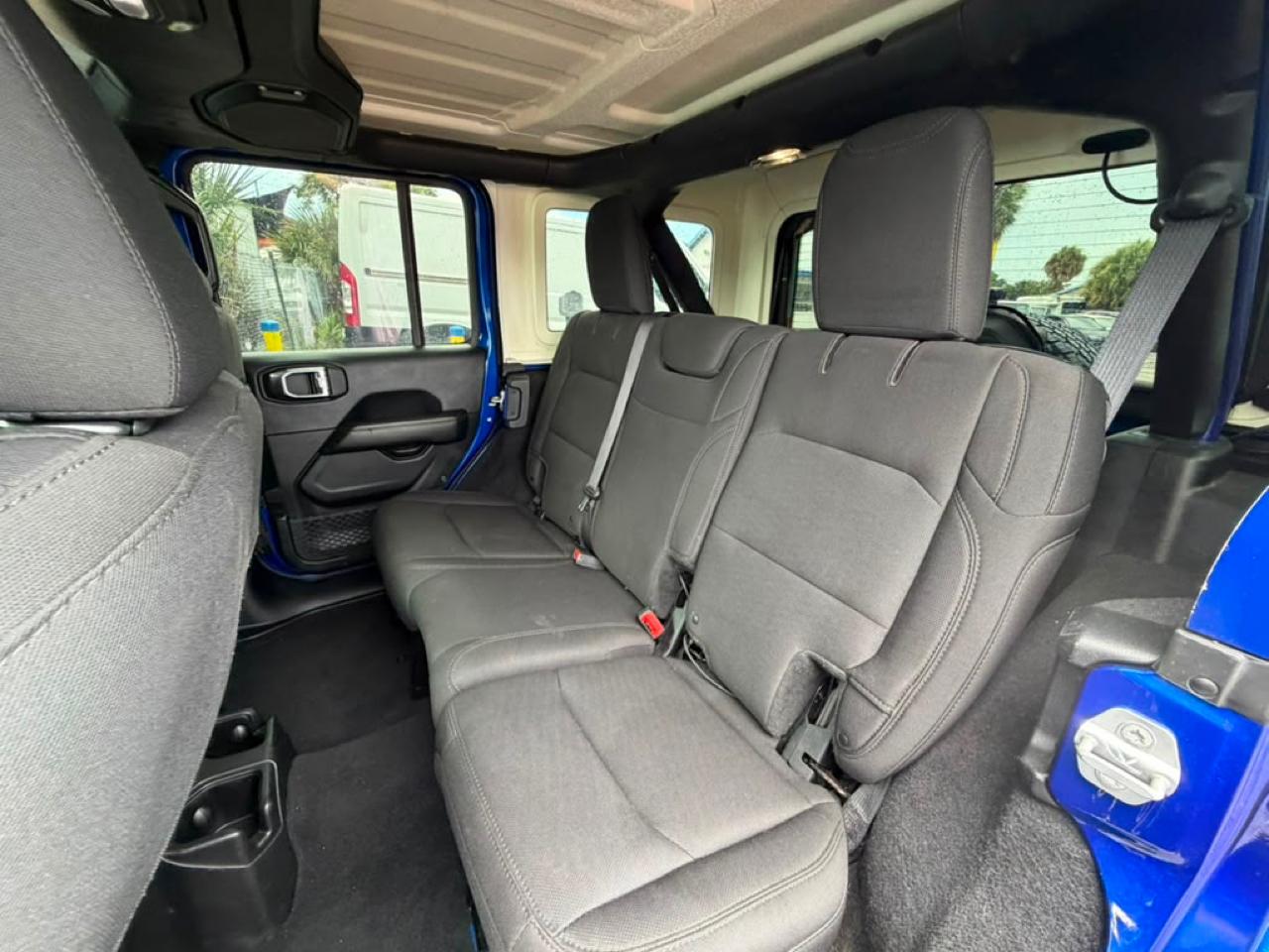 Jeep Wrangler Unlimited Sahara 2018