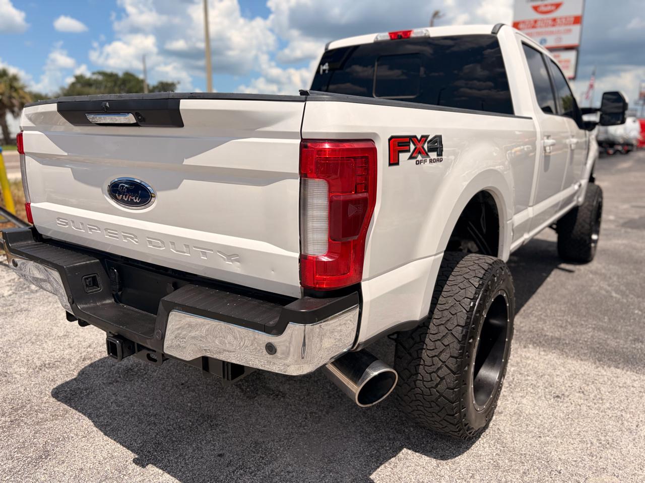 Ford F-250 SD Lariat Crew Cab SWB 4WD 2018
