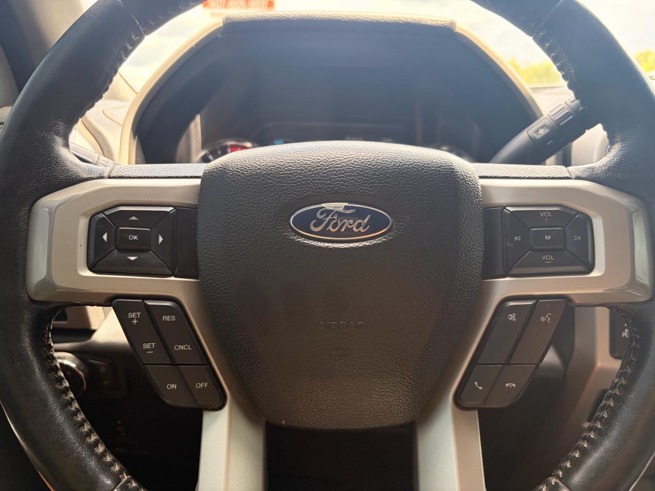 Ford F-250 SD Lariat Crew Cab SWB 4WD 2018