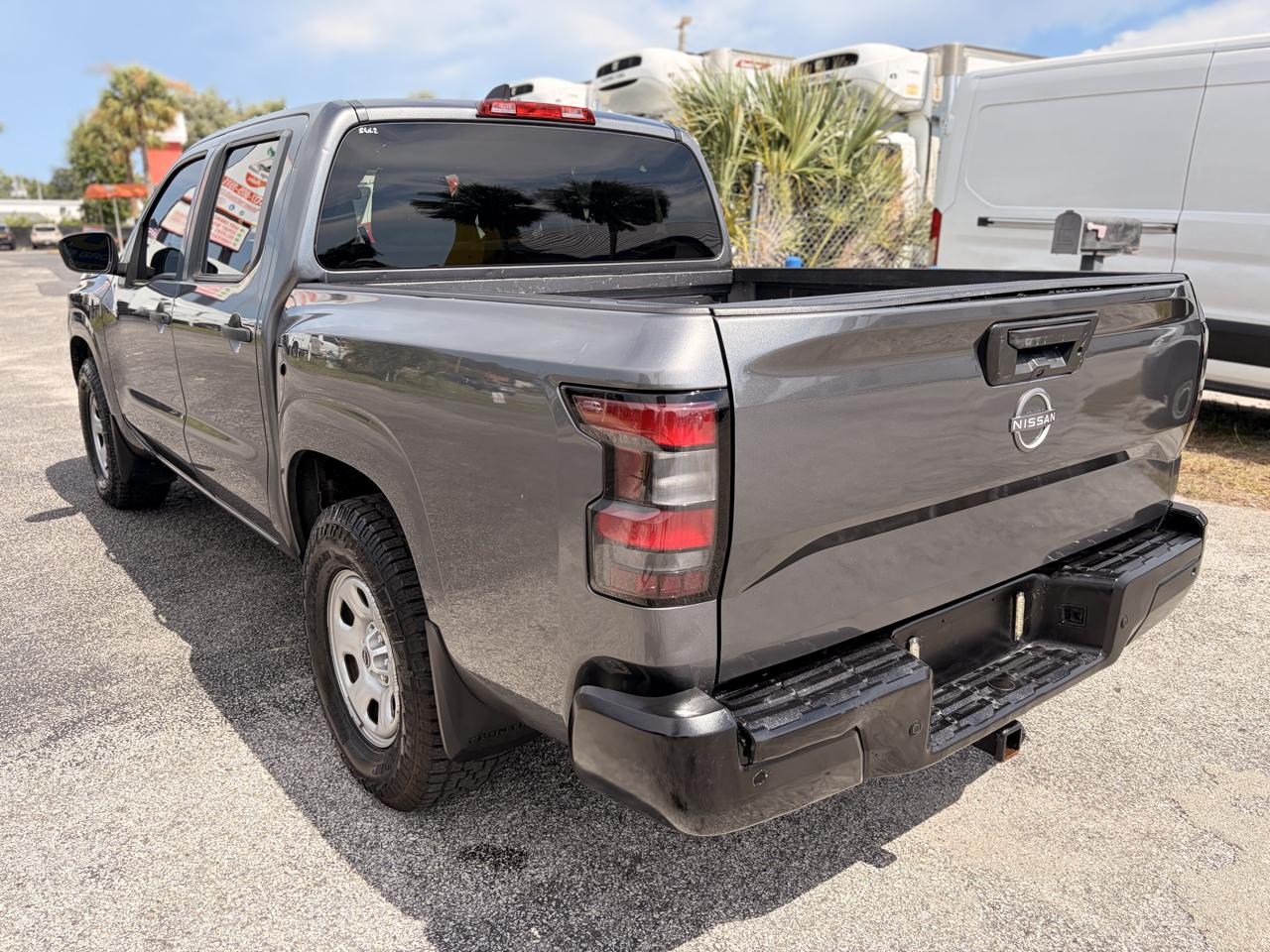 Nissan Frontier S Crew Cab 2WD 2022