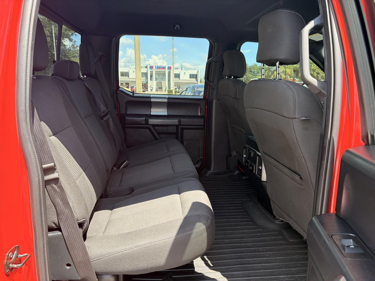 Ford F-150 4WD SuperCrew 145" FX4 2017