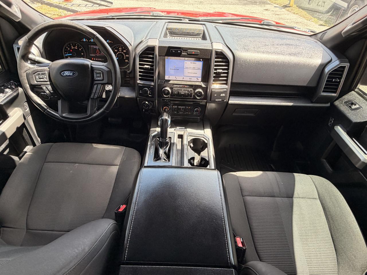 Ford F-150 4WD SuperCrew 145" FX4 2017