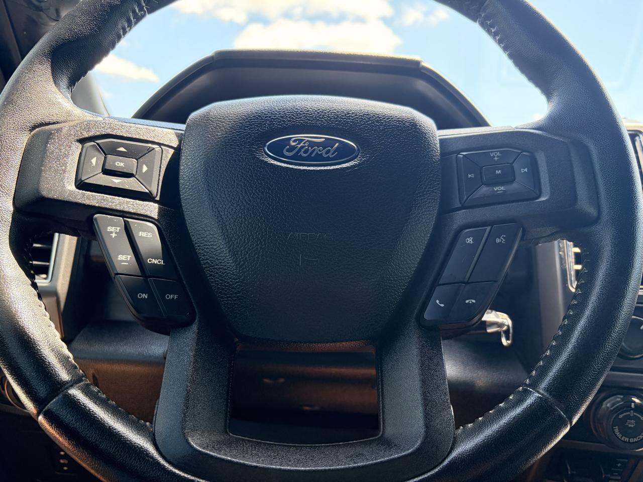 Ford F-150 4WD SuperCrew 145" FX4 2017
