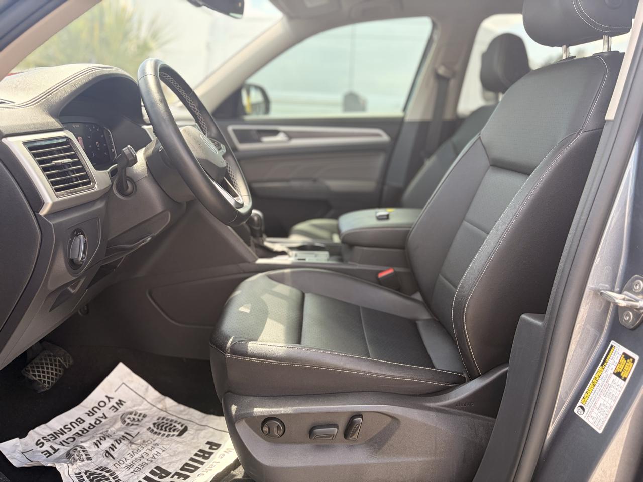 Volkswagen Atlas V6 SE w/Technology 2023