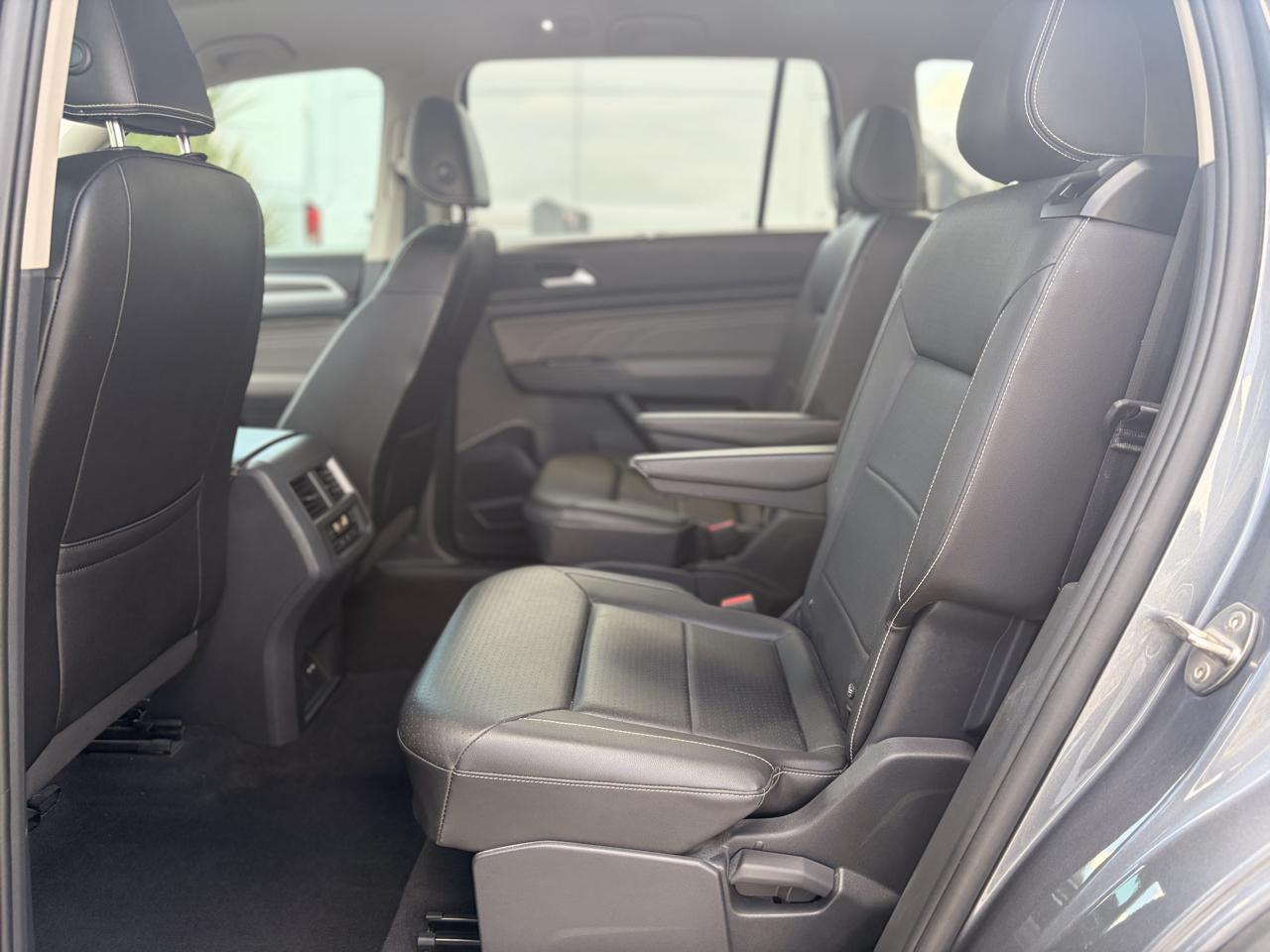 Volkswagen Atlas V6 SE w/Technology 2023