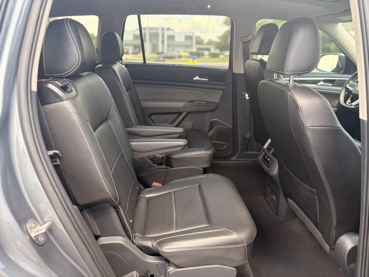Volkswagen Atlas V6 SE w/Technology 2023