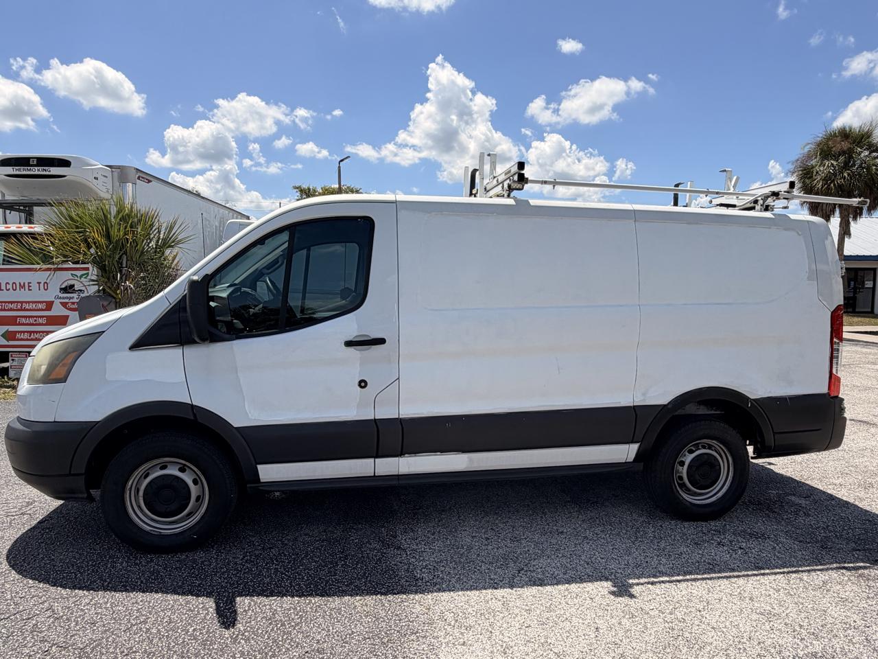 Ford Transit 250 Van Low Roof 60/40 Pass.130-in. WB 2015