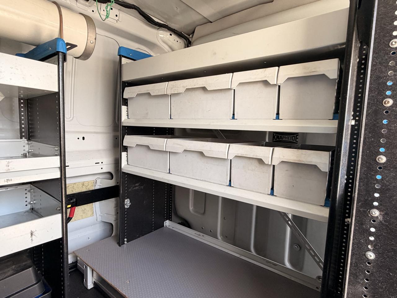 Ford Transit 250 Van Low Roof 60/40 Pass.130-in. WB 2015