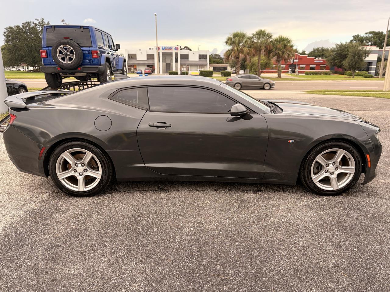 Chevrolet Camaro 1LT Coupe 8A 2018
