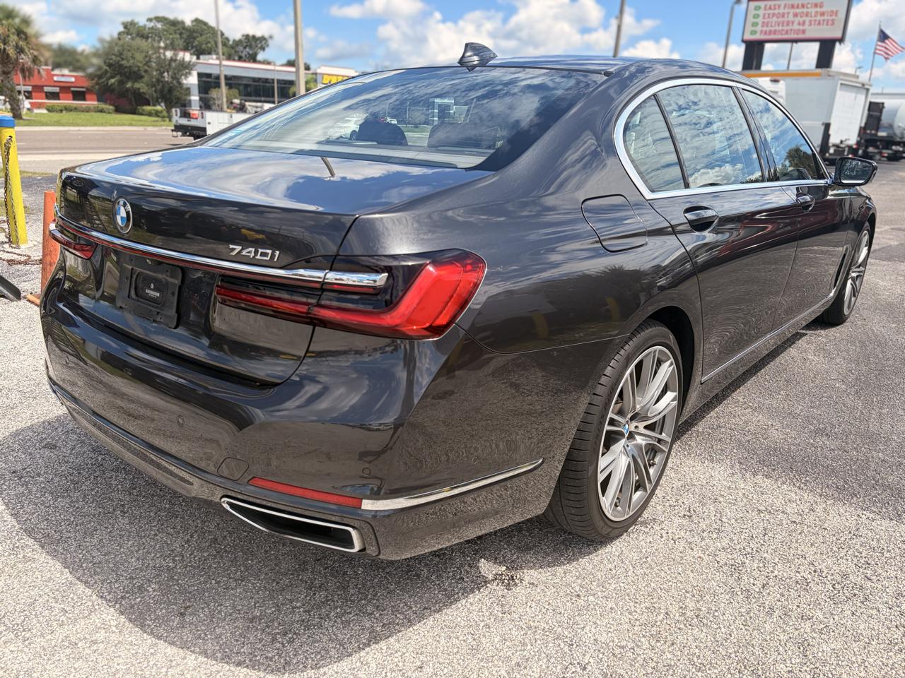 BMW 7-Series 740i 2020