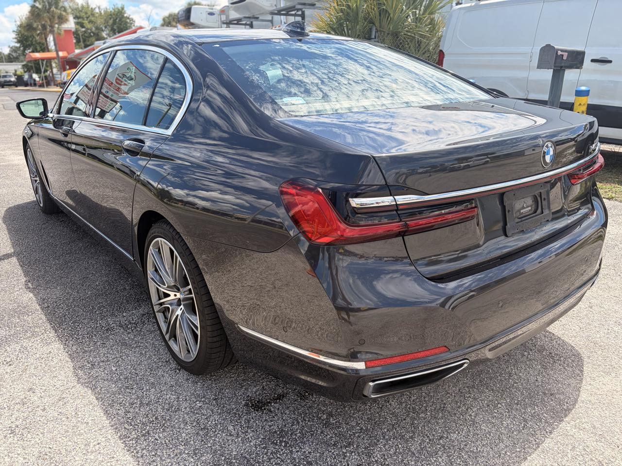 BMW 7-Series 740i 2020