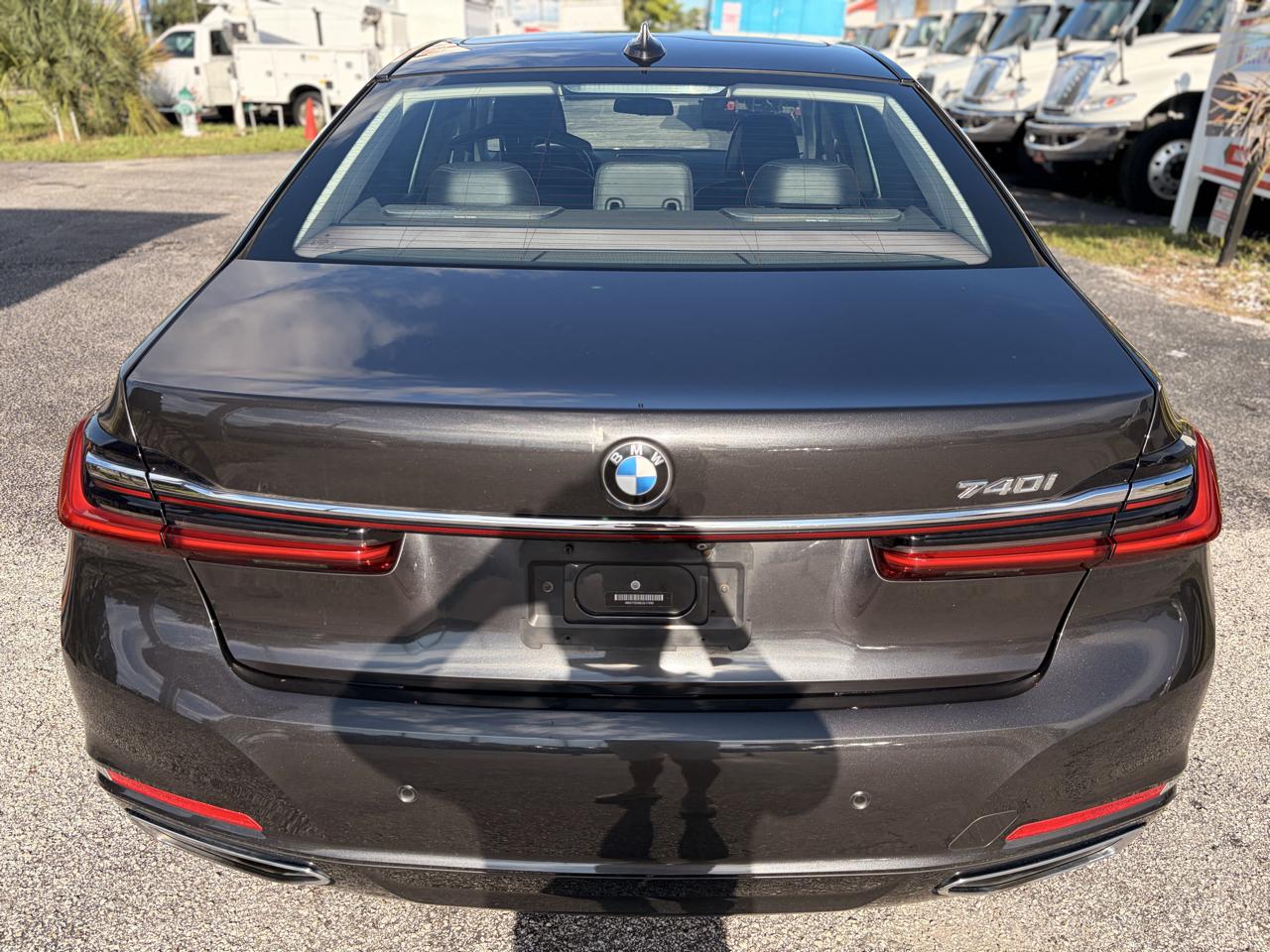 BMW 7-Series 740i 2020