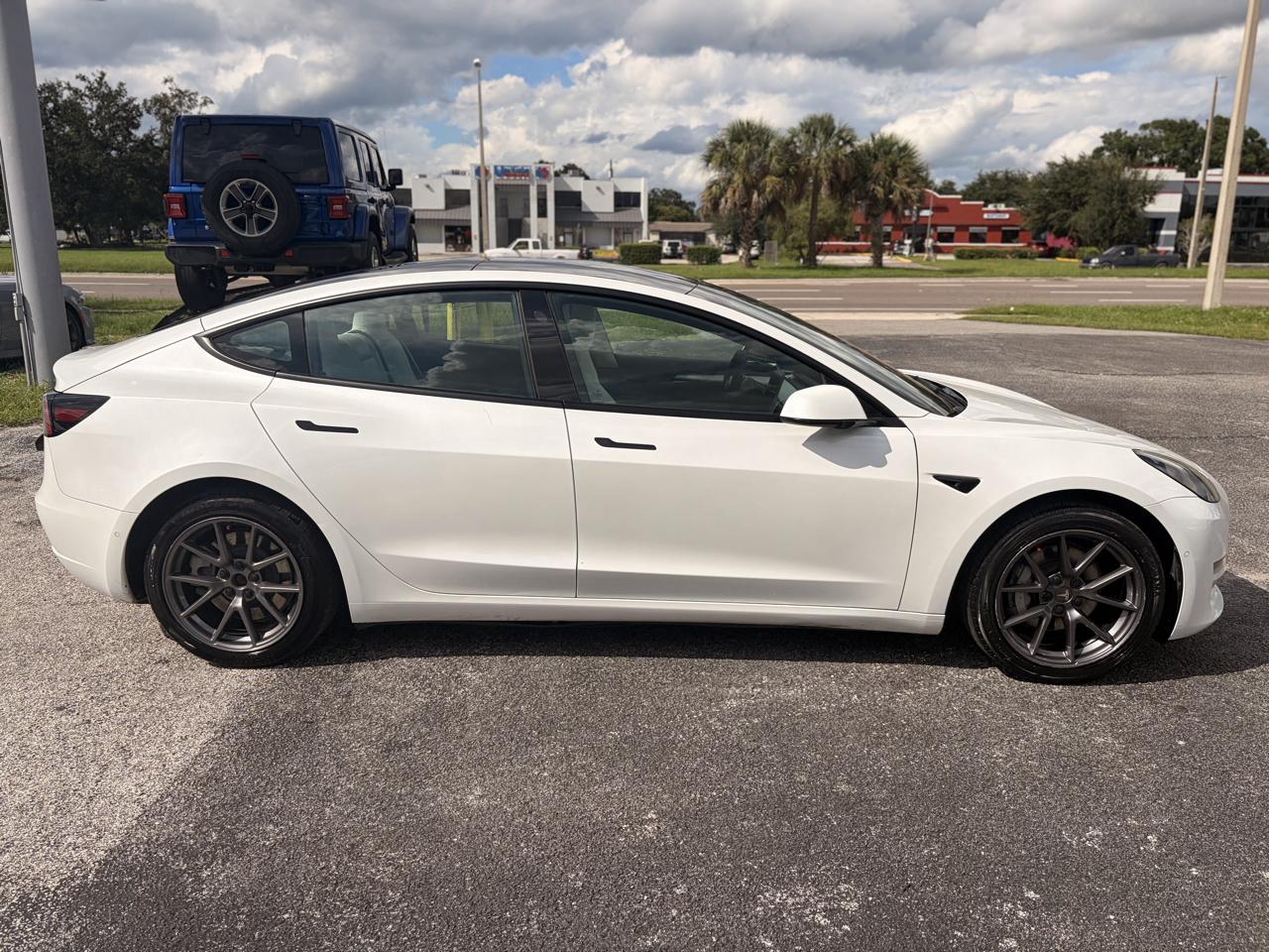Tesla Model 3 Standard Range Plus 2021