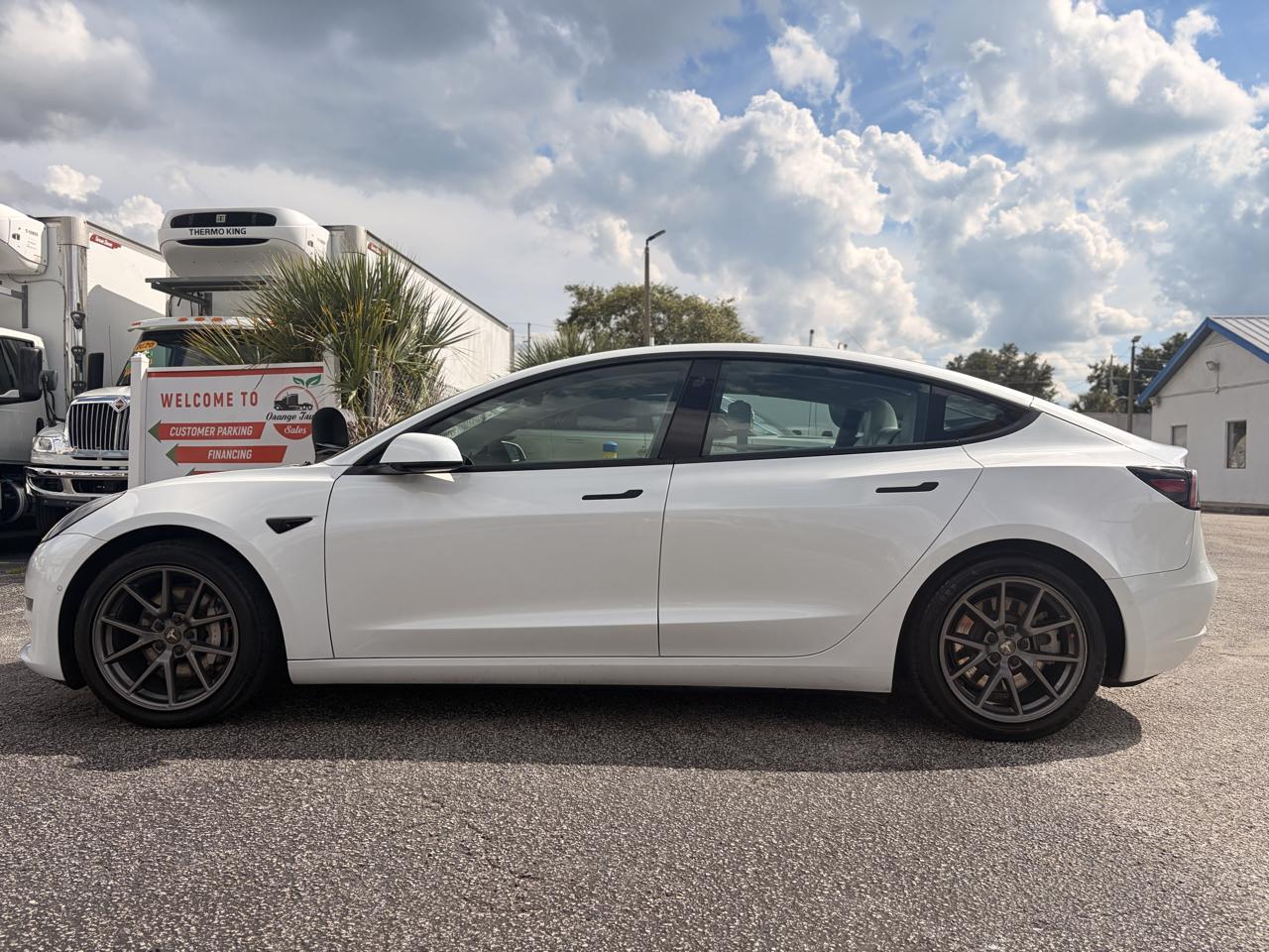 Tesla Model 3 Standard Range Plus 2021