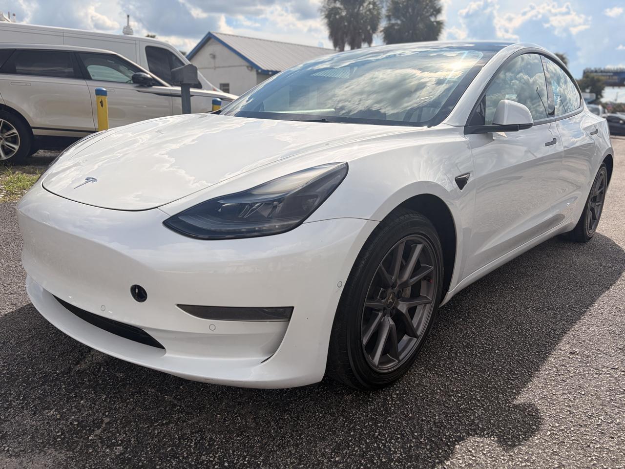 Tesla Model 3 Standard Range Plus 2021