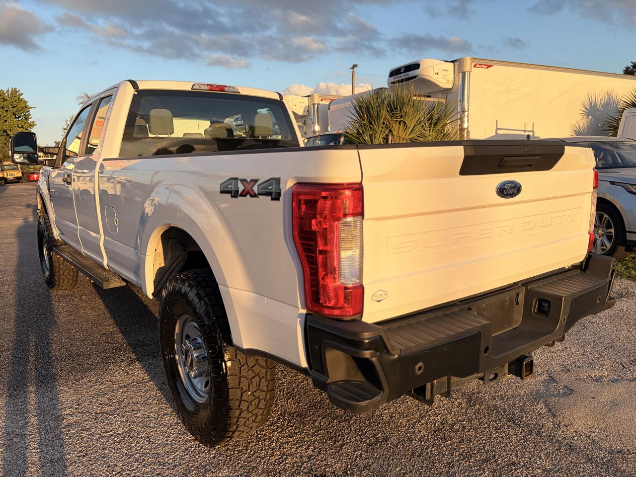 Ford F-250 SD XL SuperCab Long Bed 4WD 2018