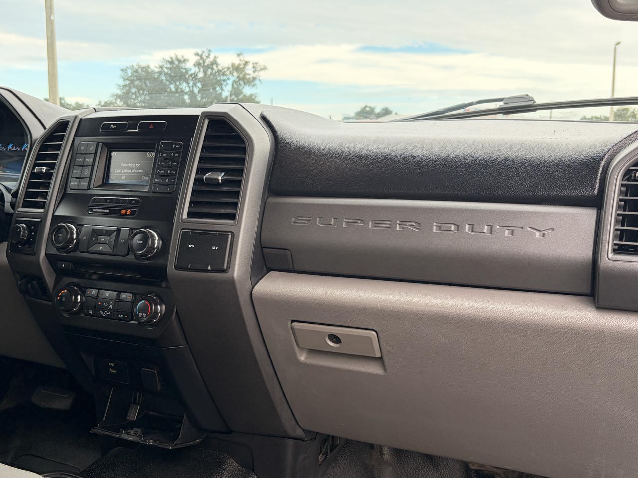 Ford F-250 SD XL SuperCab Long Bed 4WD 2018
