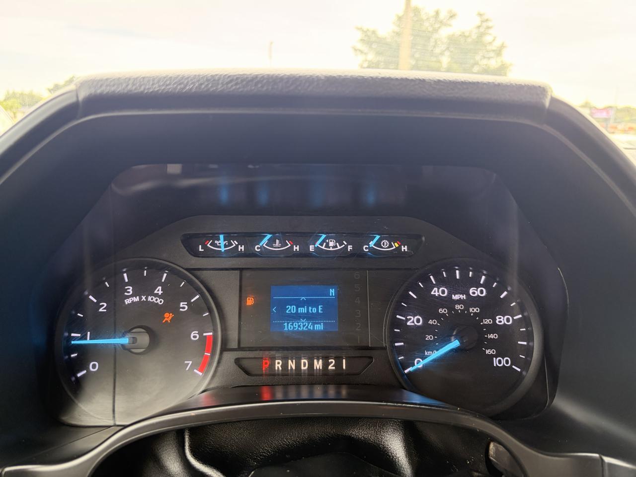 Ford F-250 SD XL SuperCab Long Bed 4WD 2018