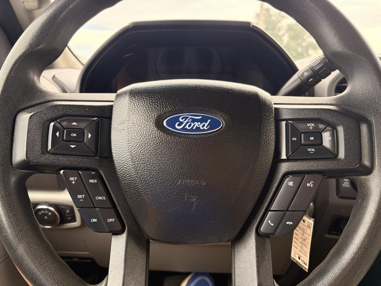 Ford F-250 SD XL SuperCab Long Bed 4WD 2018