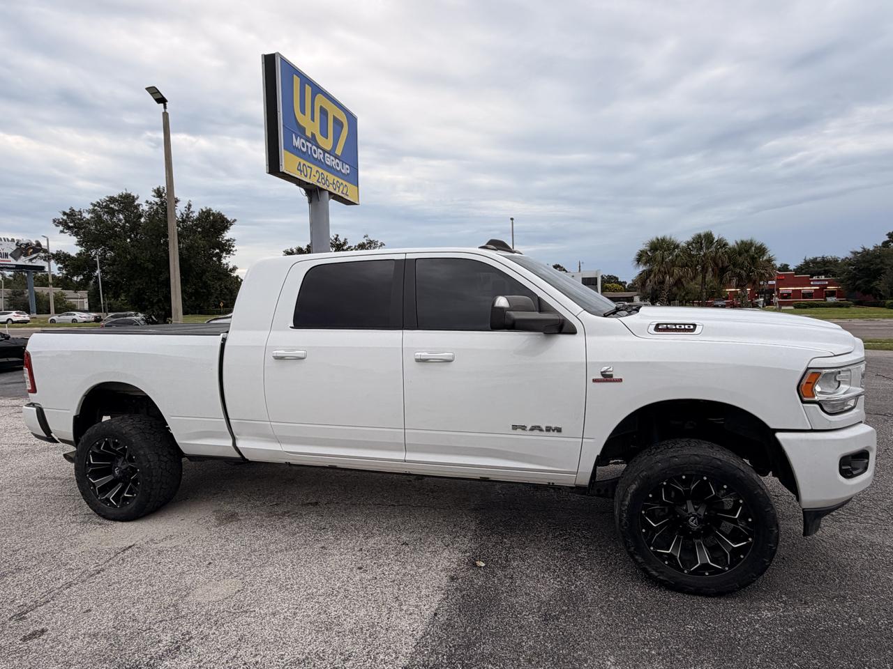 RAM 2500 4WD Mega Cab 160.5" Big Horn 2021