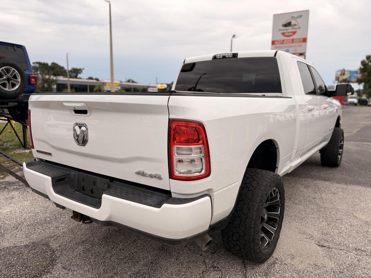 RAM 2500 4WD Mega Cab 160.5" Big Horn 2021