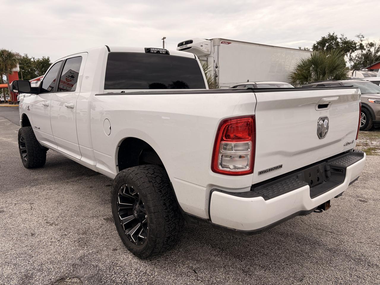 RAM 2500 4WD Mega Cab 160.5" Big Horn 2021