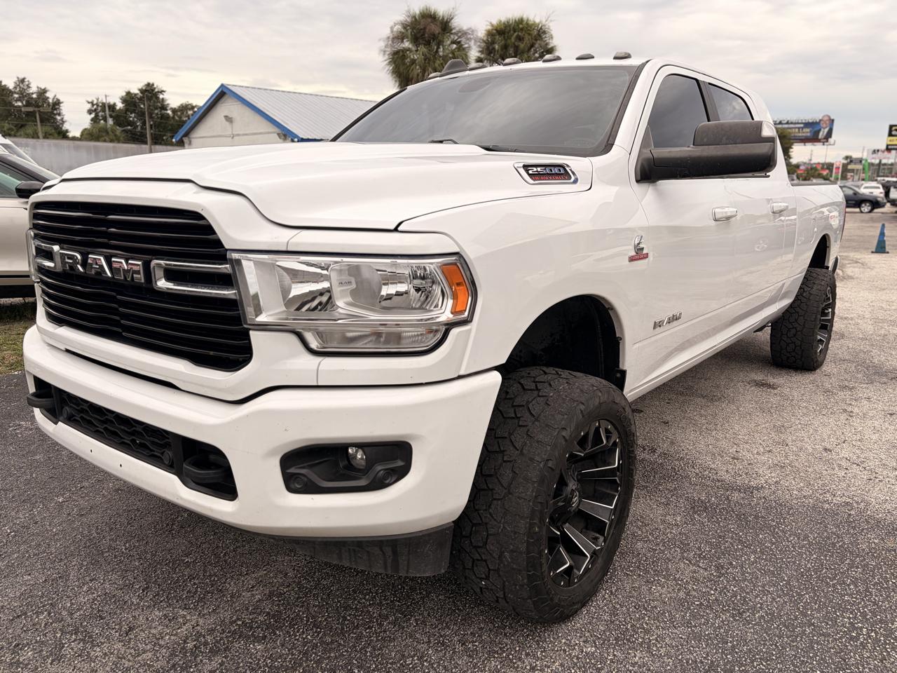 RAM 2500 4WD Mega Cab 160.5" Big Horn 2021