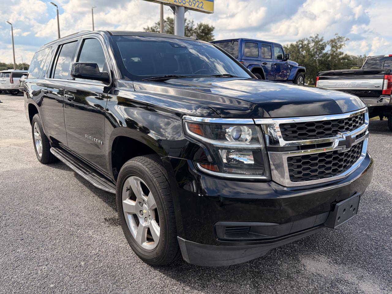 Chevrolet Suburban LT 1500 2WD 2015