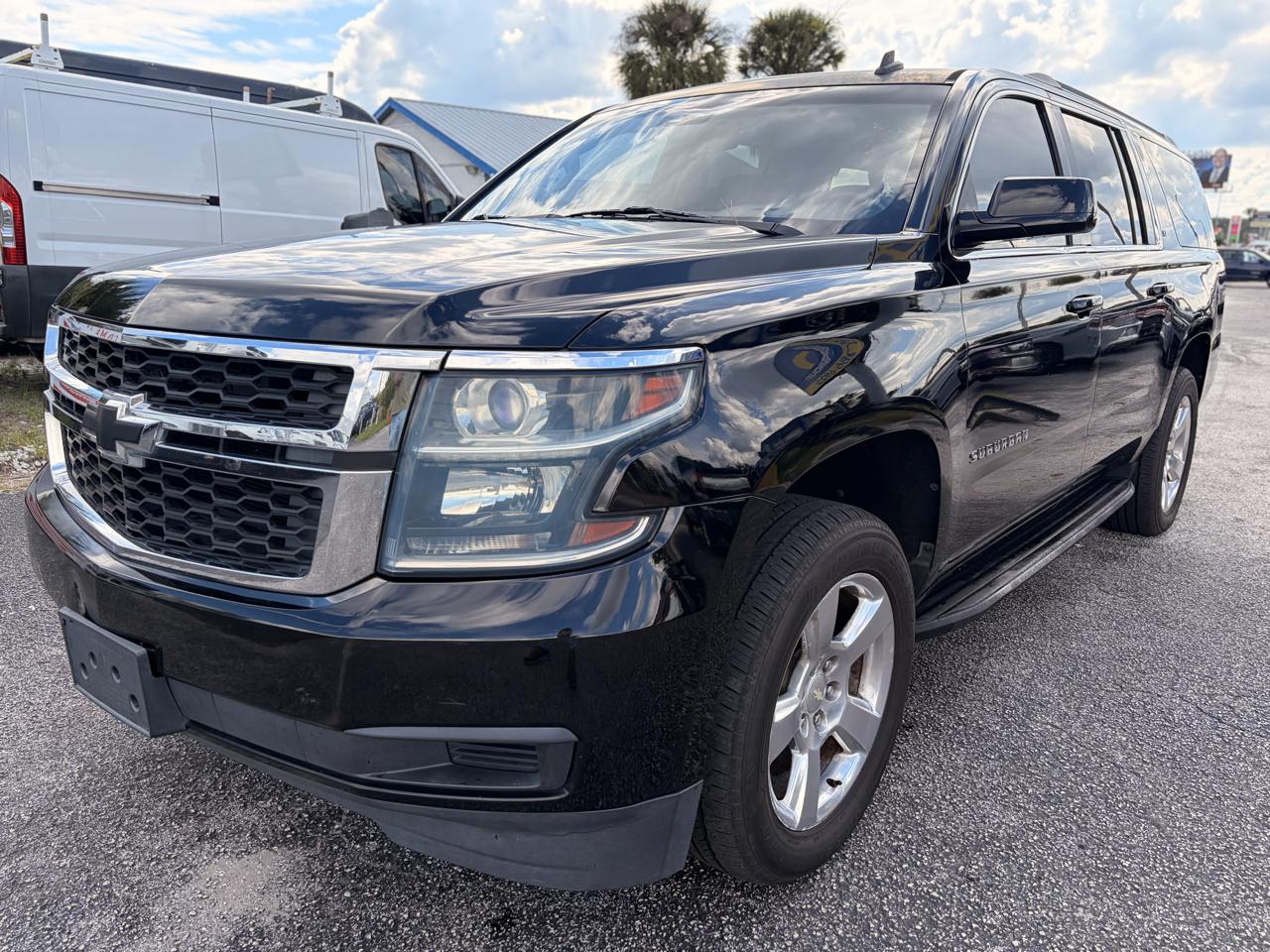 Chevrolet Suburban LT 1500 2WD 2015