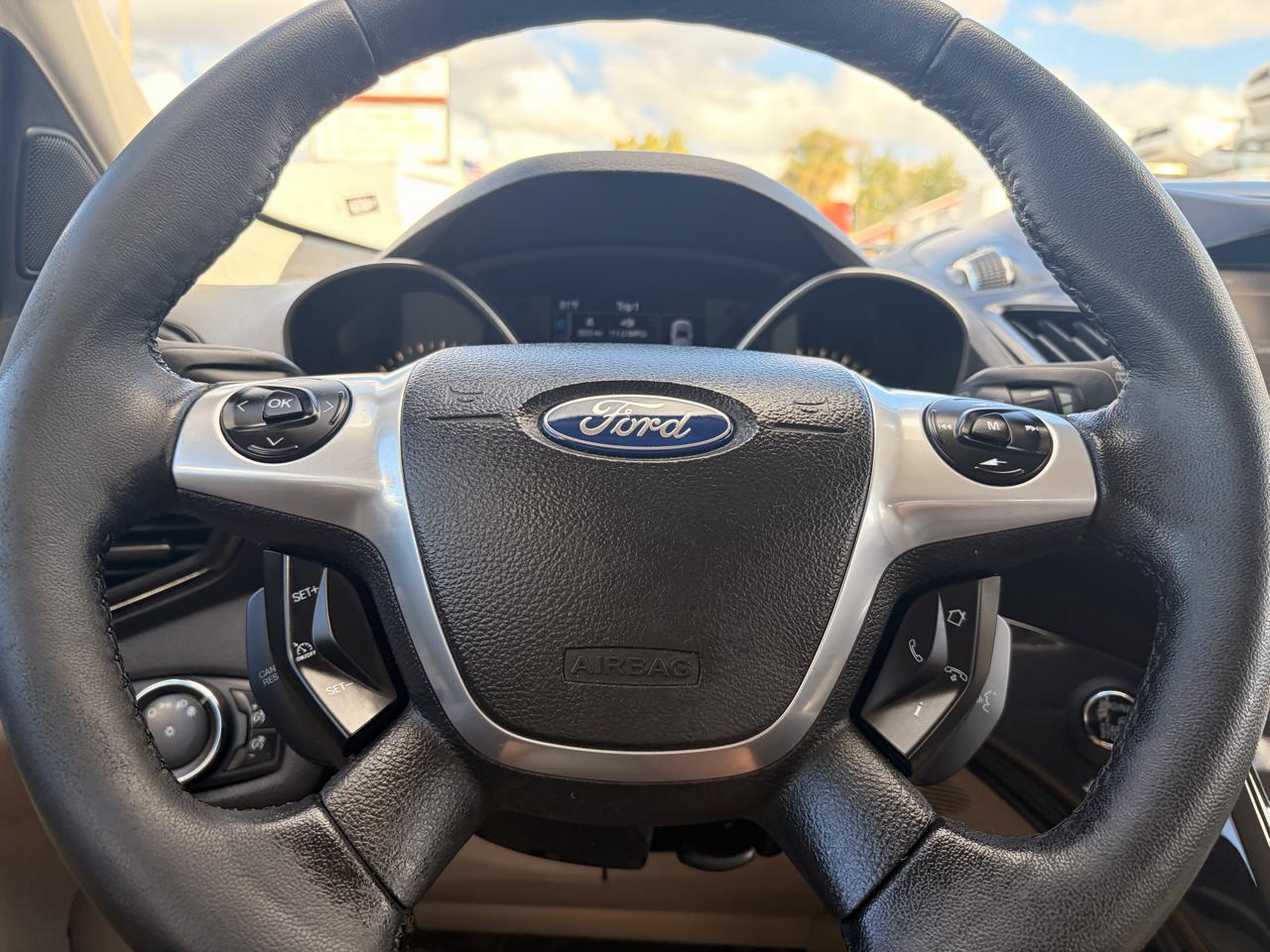 Ford Escape Titanium FWD 2014