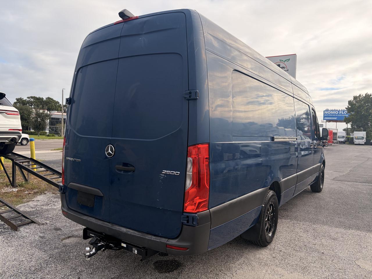 Mercedes-Benz Sprinter 2500 High Roof 170-in. WB EXT 2019